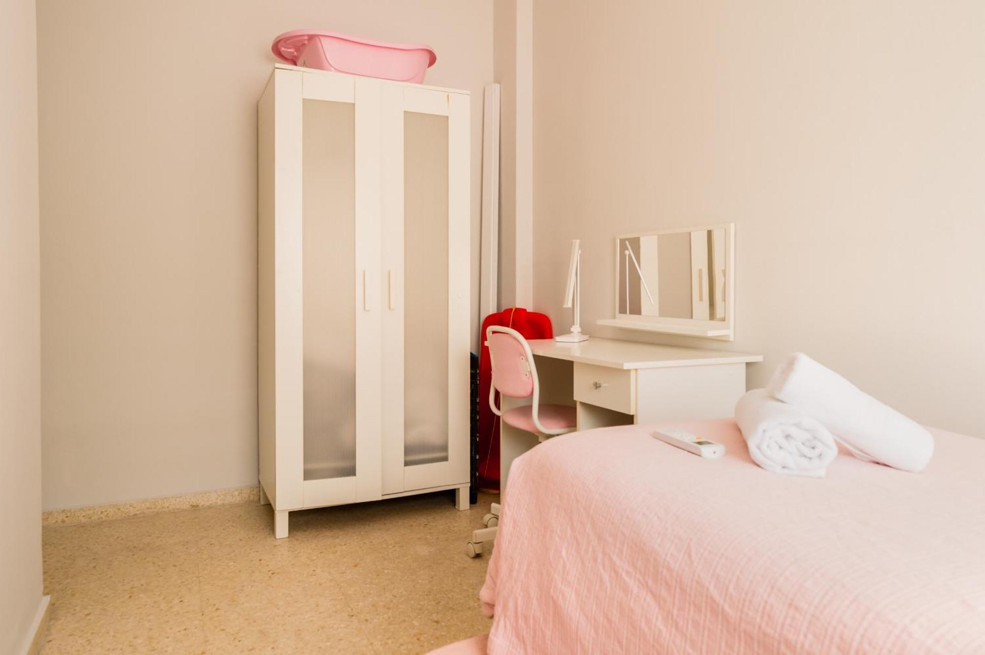 Casa Unifamiliar Apartment Севиля Екстериор снимка