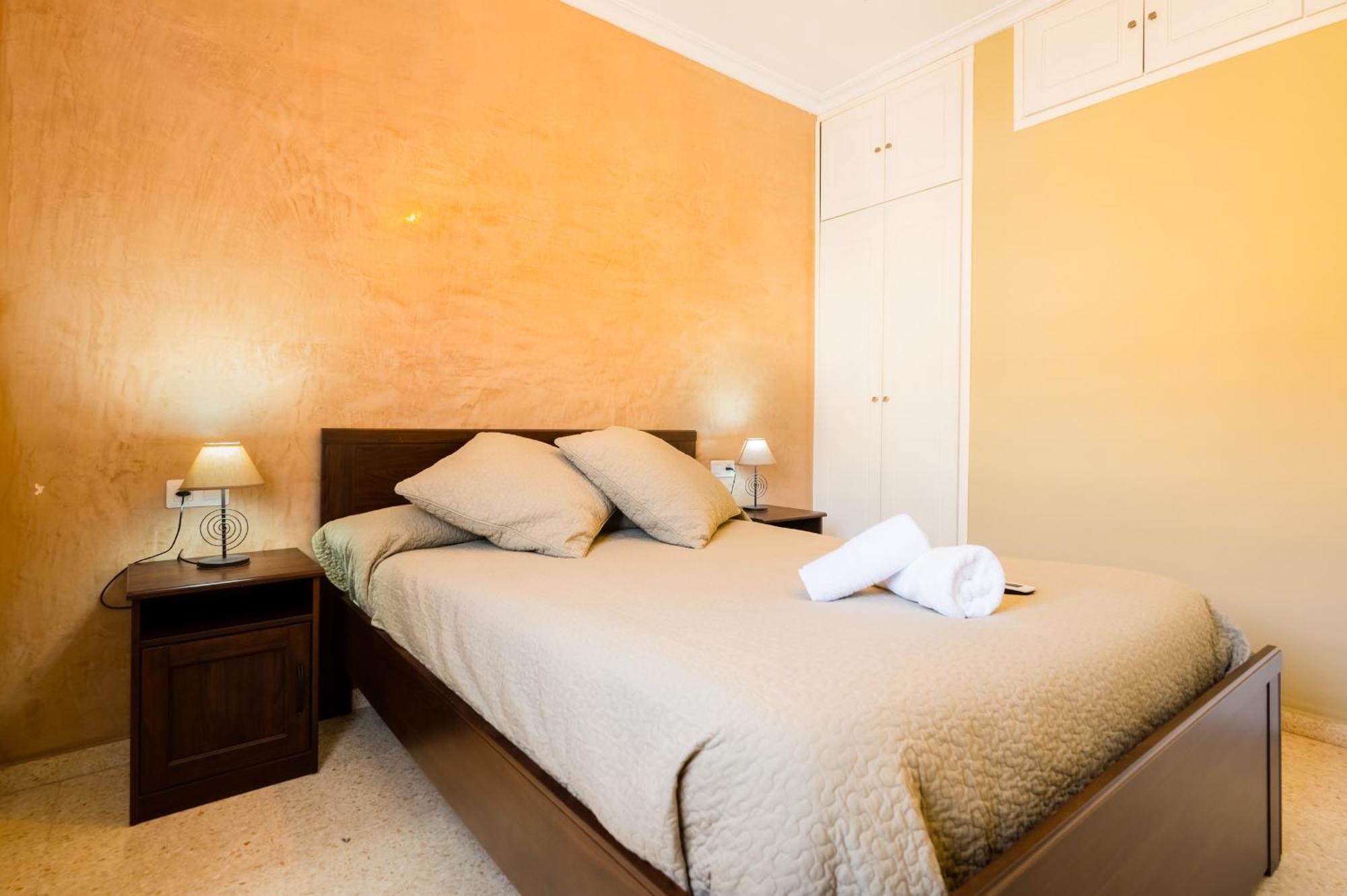 Casa Unifamiliar Apartment Севиля Екстериор снимка