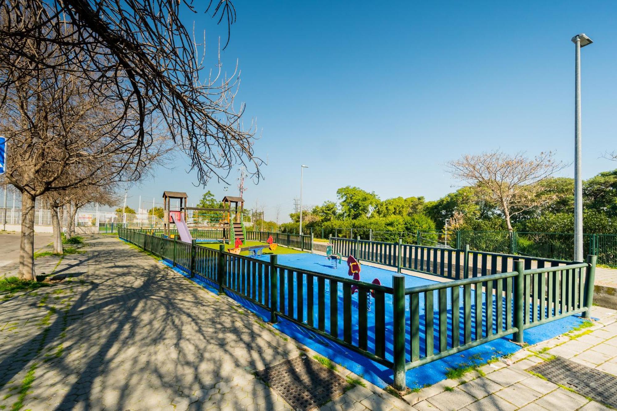 Casa Unifamiliar Apartment Севиля Екстериор снимка