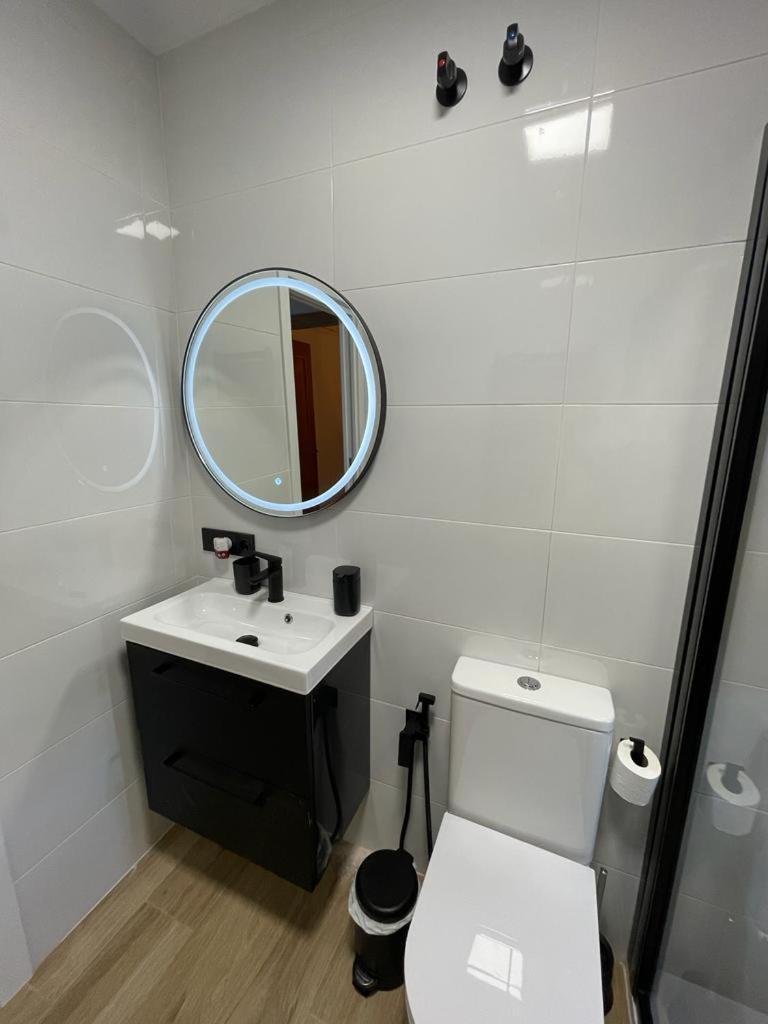 Casa Unifamiliar Apartment Севиля Екстериор снимка